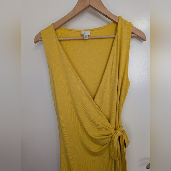A New Day Yellow Wrap Dress XS Sleeveless V-Neck Tie Waist - Picture 3 of 5